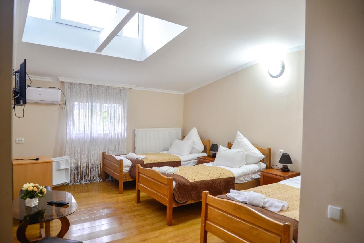 Hotel Victoria Bordzjomi Buitenkant foto