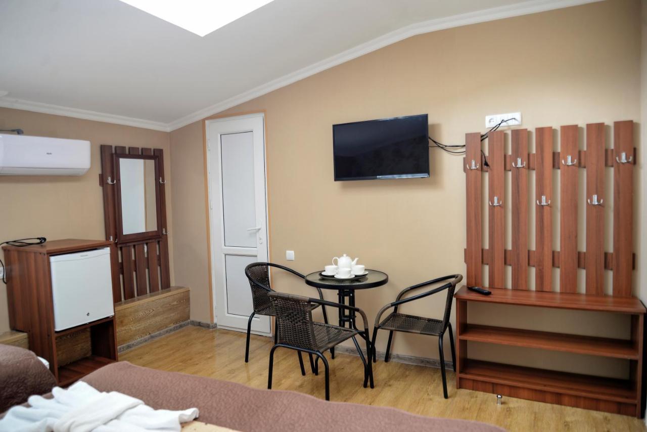 Hotel Victoria Bordzjomi Buitenkant foto