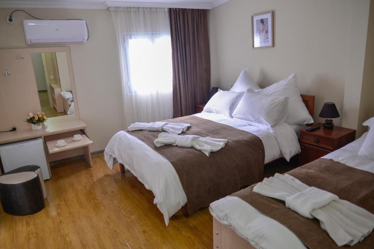 Hotel Victoria Bordzjomi Buitenkant foto