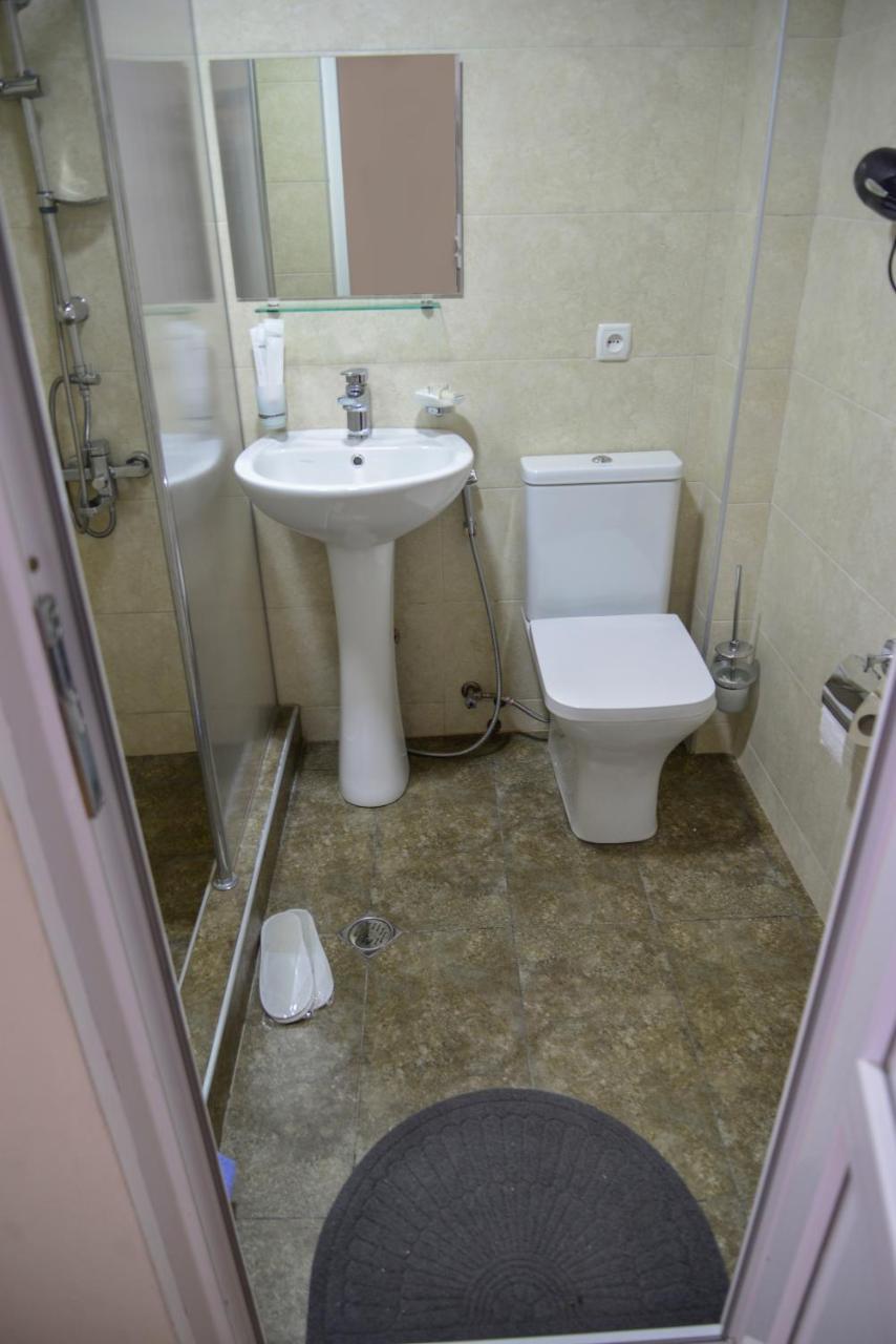 Hotel Victoria Bordzjomi Buitenkant foto