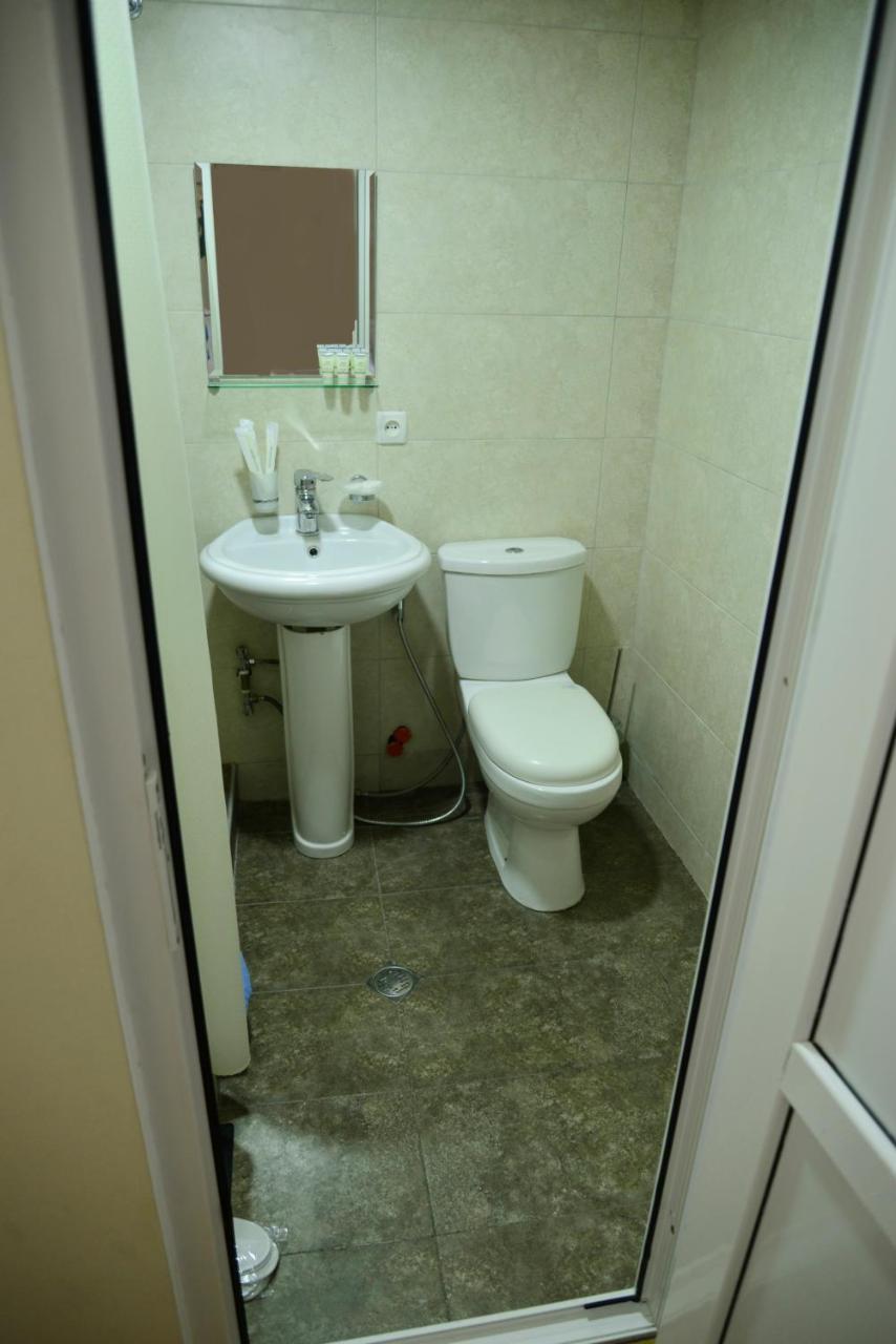 Hotel Victoria Bordzjomi Buitenkant foto