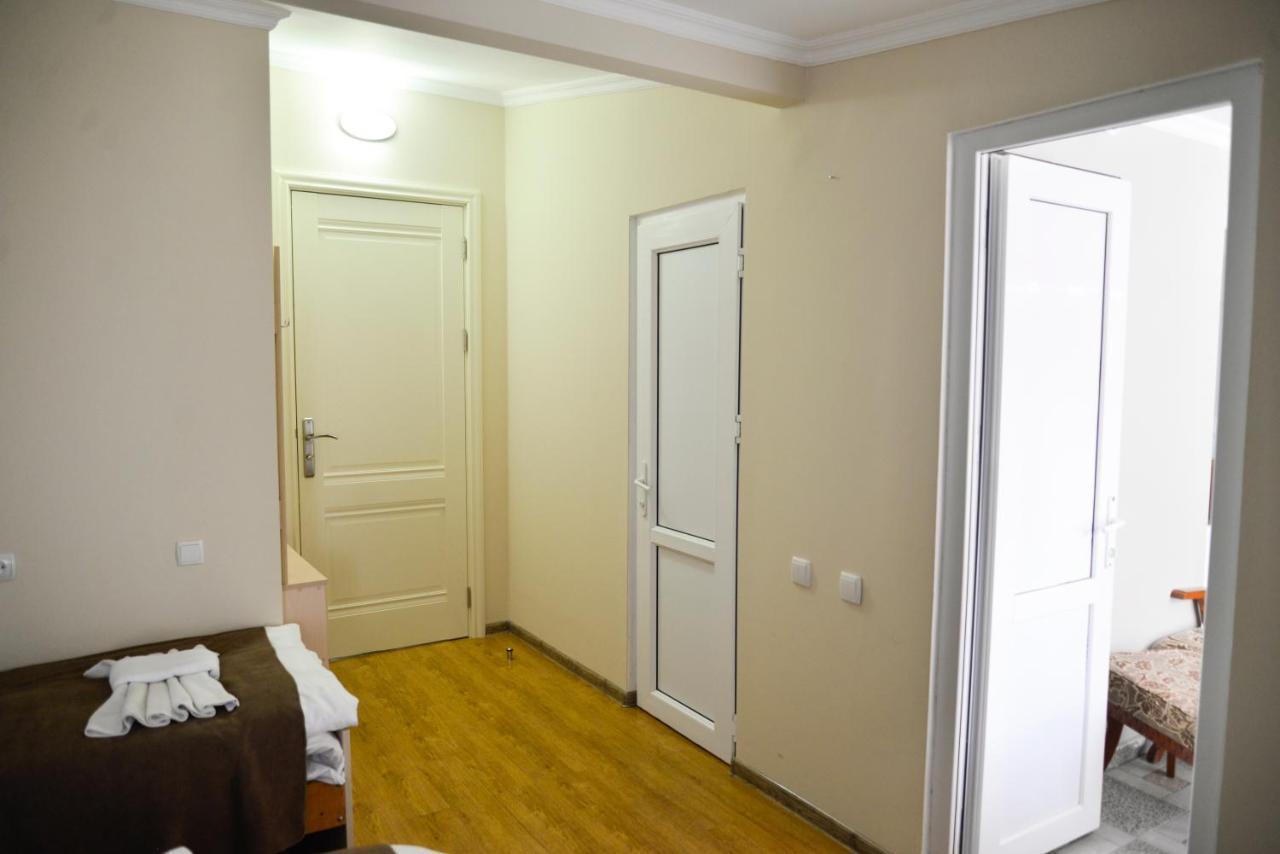 Hotel Victoria Bordzjomi Buitenkant foto