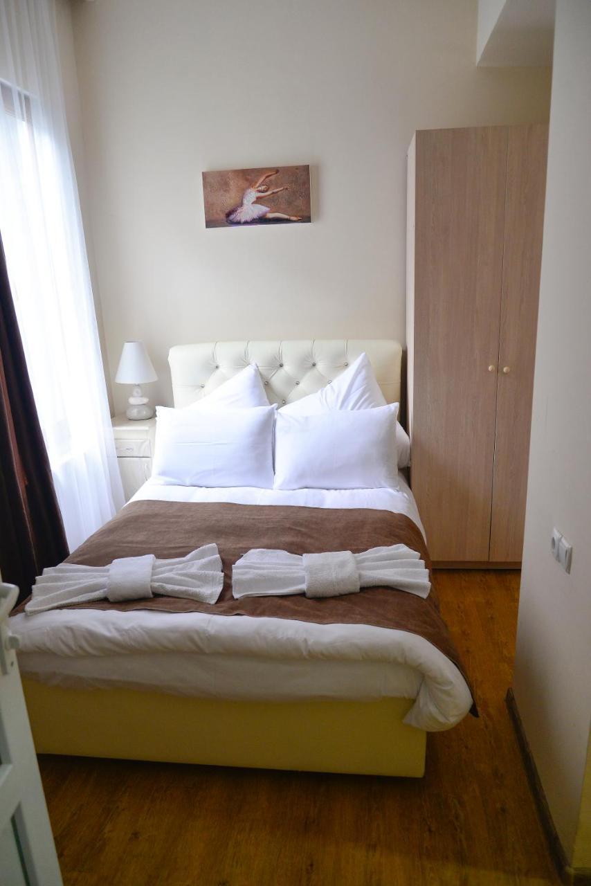 Hotel Victoria Bordzjomi Buitenkant foto