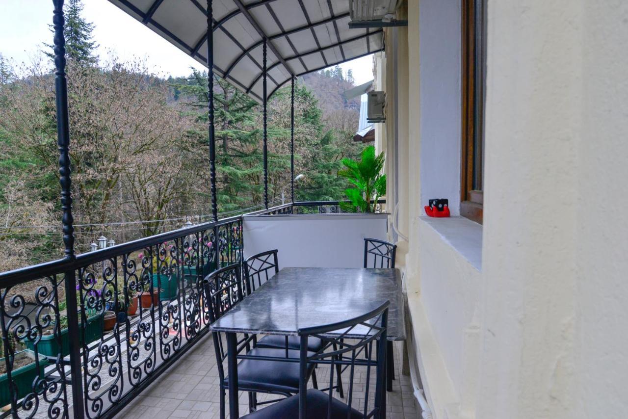 Hotel Victoria Bordzjomi Buitenkant foto