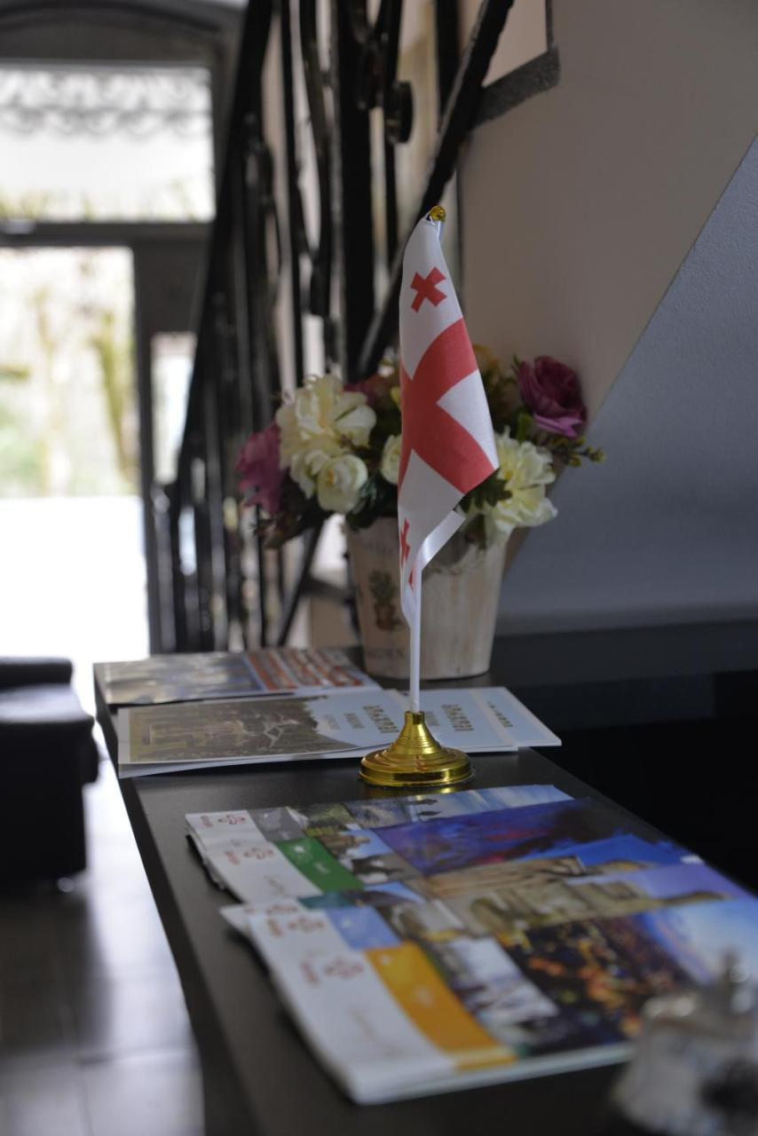 Hotel Victoria Bordzjomi Buitenkant foto